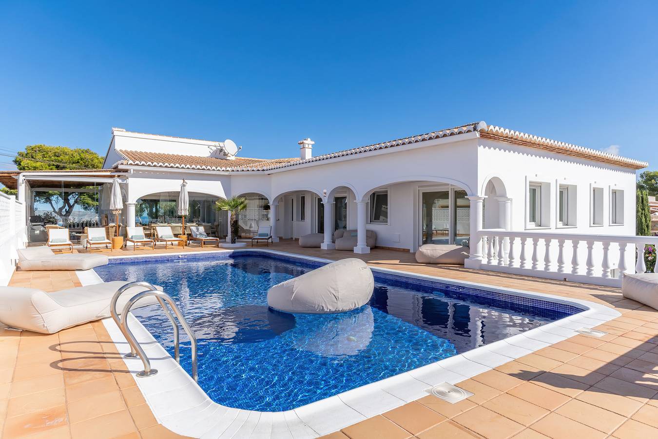 Casa vacanza a Jávea a partire da 464€ a notte