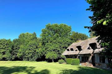 Gîte pour 8 personnes, avec jardin à Saint-Pierre-de-Cormeilles