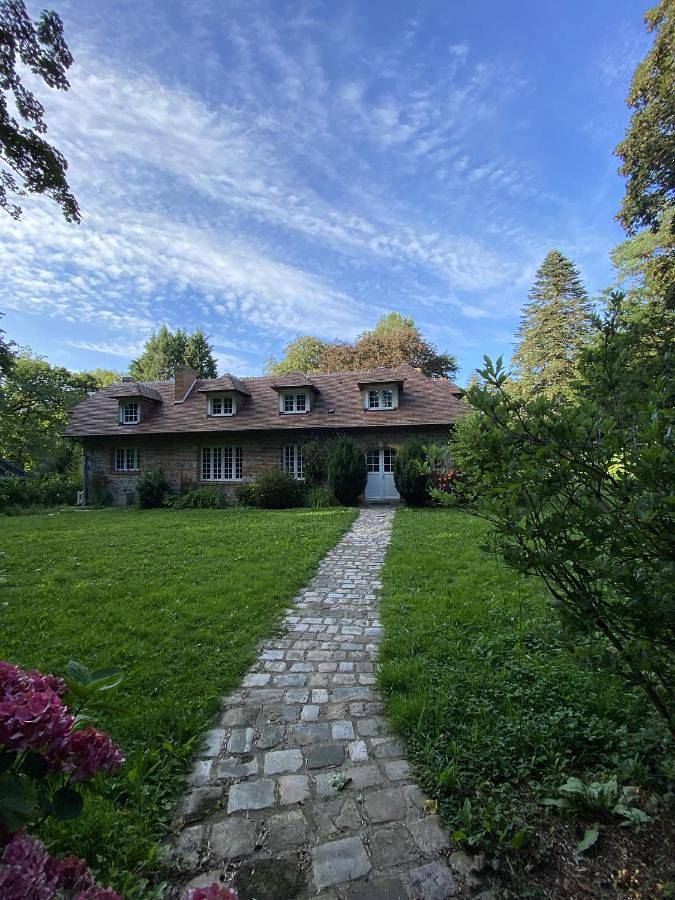 Location de vacances pour 8 personnes, avec terrasse et jardin dans Plage du Petit Ailly - 2