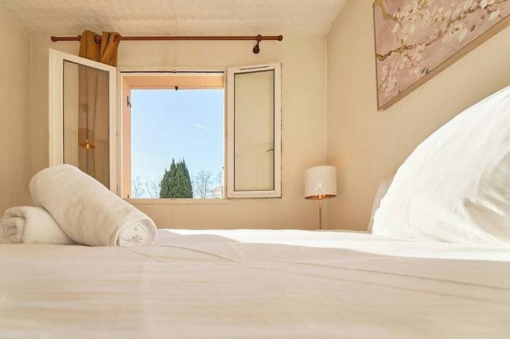 Appartement entier, Parenthèse ensoleillée – Plage & douceur au Pradet in Le Pradet, Côte méditerranéenne (France)