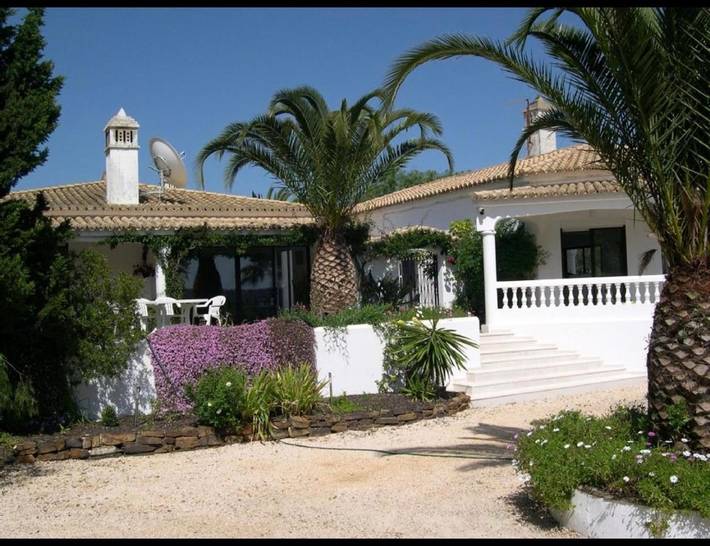 Casa rural para 6 personas, con vistas al lago y vistas además de jardín y piscina, Se admiten mascotas en Monchique - 2