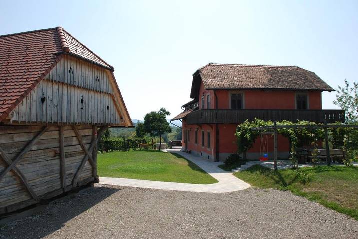 Ferienhaus für 18 Personen, mit Kinderpool und Ausblick sowie Garten, mit Haustier in Slowenien - 4