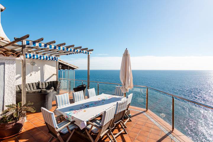 Chalet para 13 personas, con sauna además de jacuzzi y jardín, Se admiten mascotas en Provincia de Gerona - 2