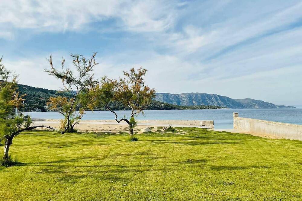 Seacret too by Villa Glyfos in Samos