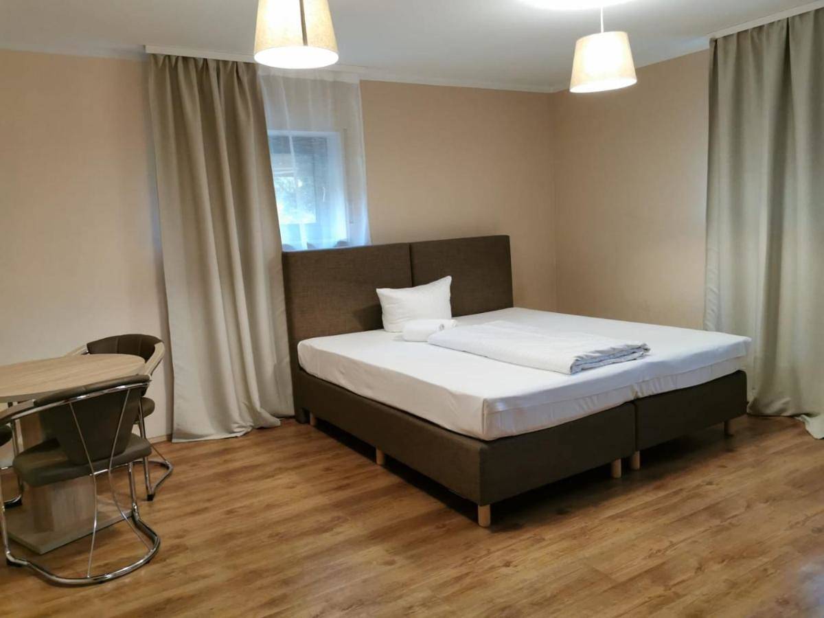 2-Bedroom Family Room in Oberursel (Taunus), Hochtaunuskreis