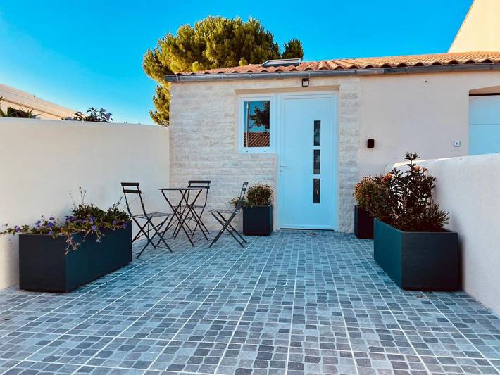 Location de vacances pour 2 personnes, avec terrasse à Saint-Rogatien - 2