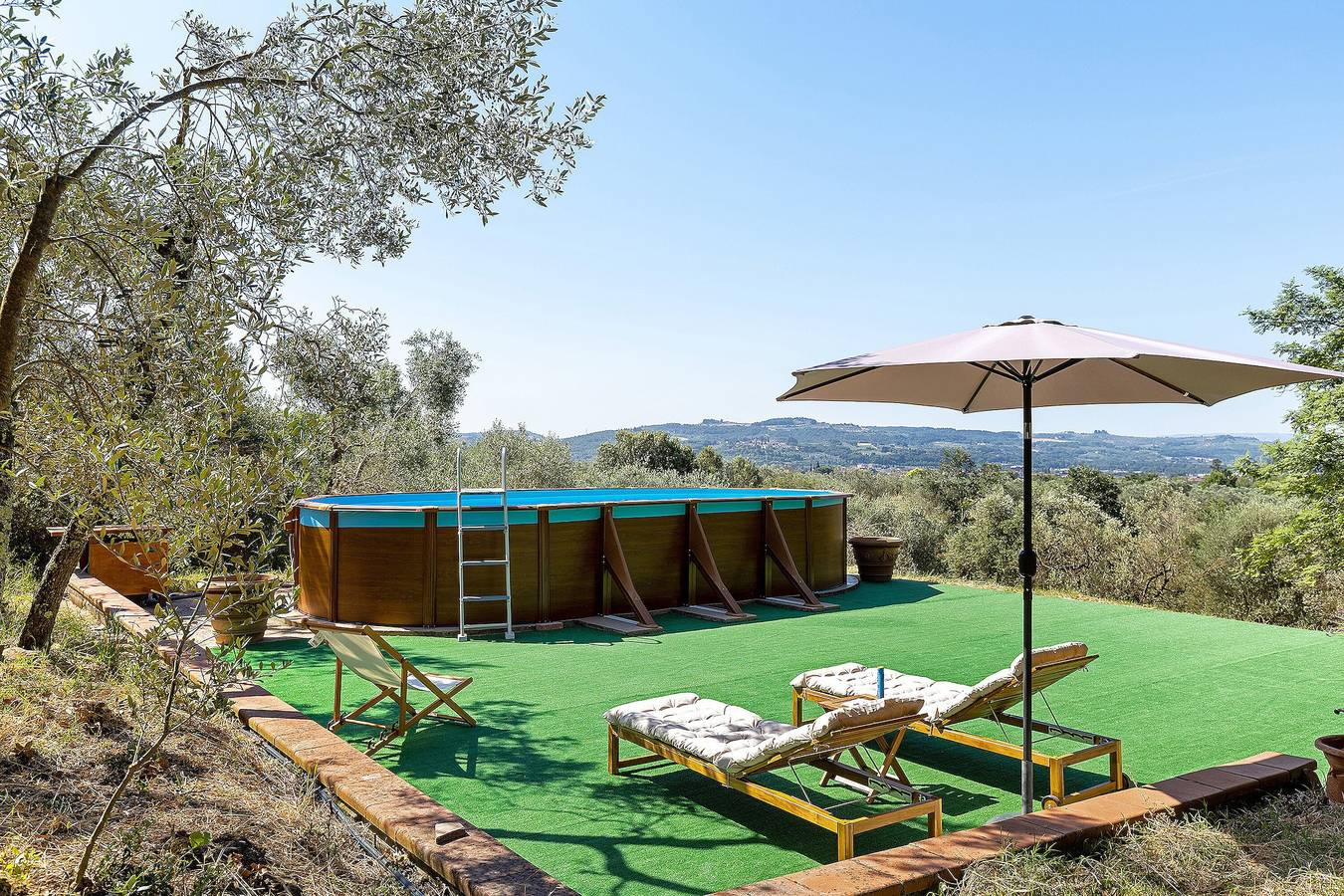 Oasi Toscana: Podere con Piscina Privata, Vista e Parcheggio Privato in Capraia e Limite, Firenze province
