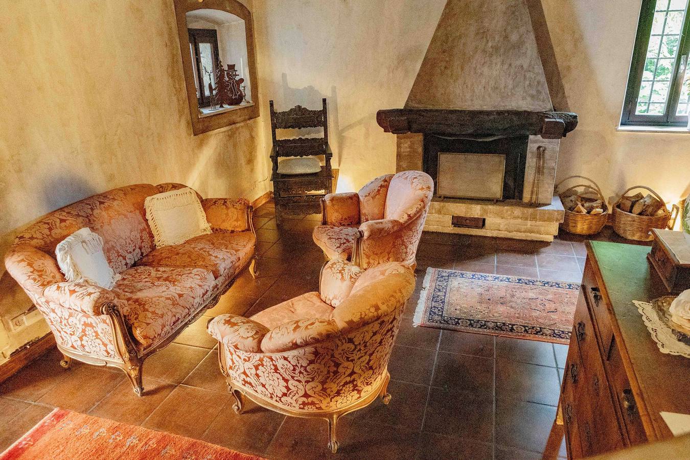 Ganze Wohnung, Wohnung 'Casa Torre Del Gruagno' mit Bergblick, privater Terrasse und Wlan in Moruzzo, Udine Provinz