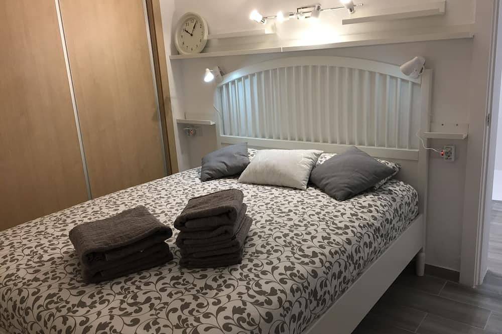 Ferienhaus, Pool, Meerblick,  3 Schlafzimmer, 3 Bäder und Außen-Wc+Dusche, 155qm in Vallgornera, Llucmajor