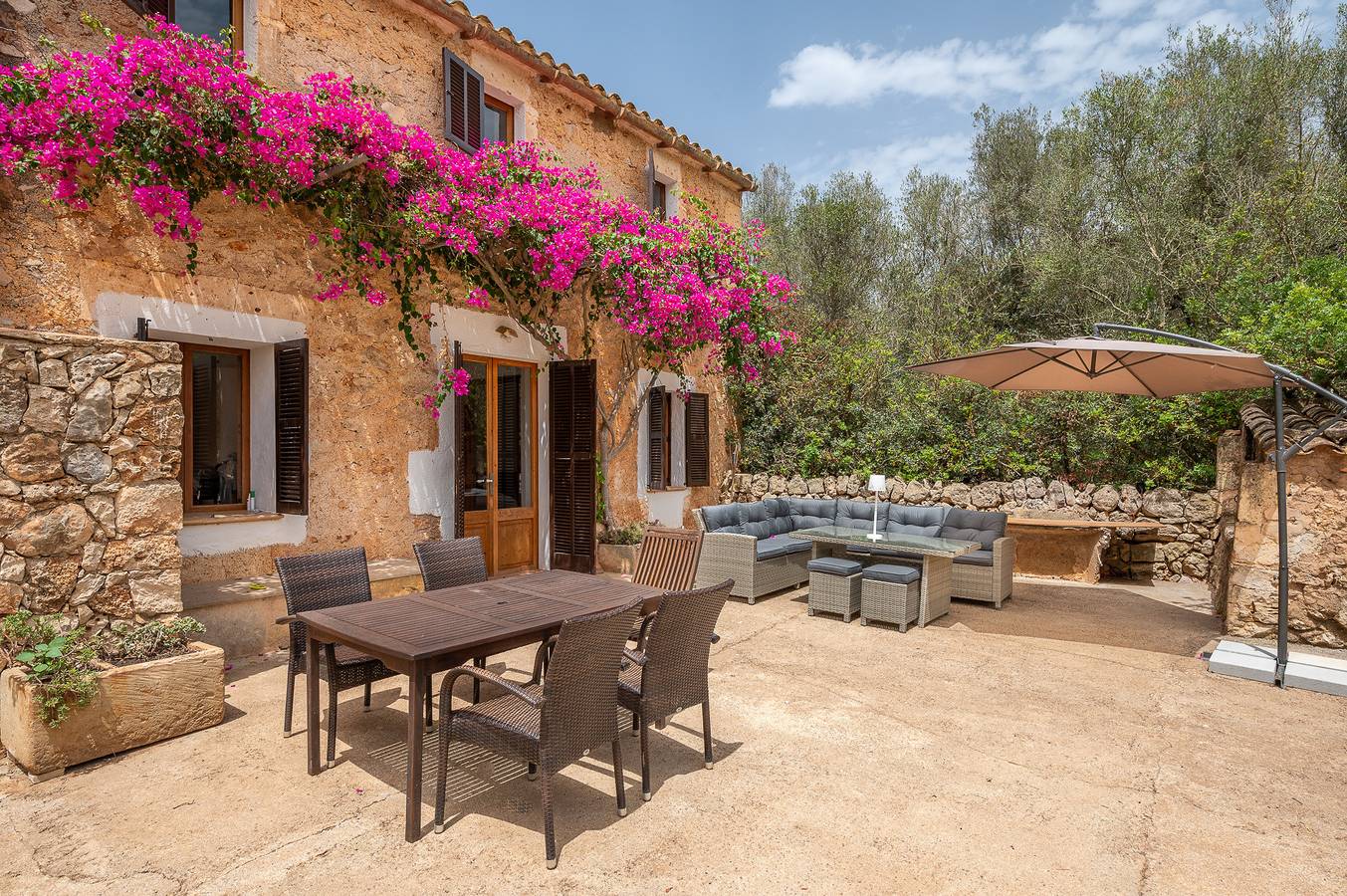 Can Veritat by Mallorca House Rent in Son Negre, Felanitx