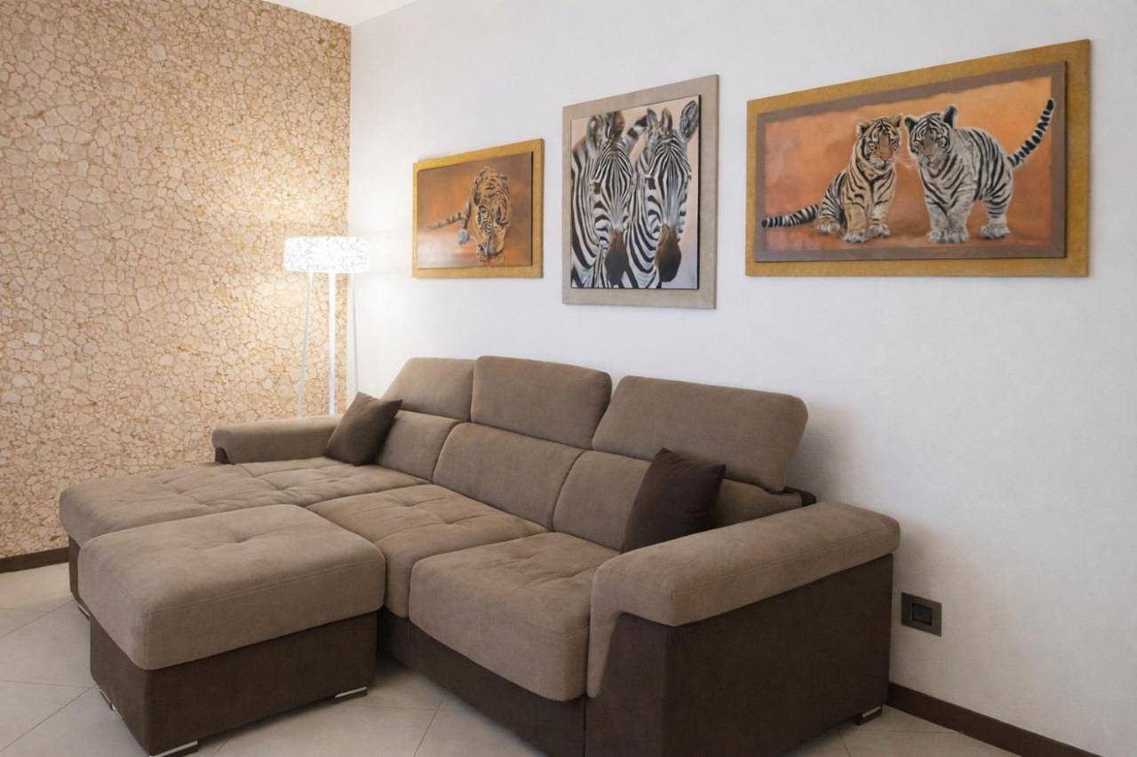 Appartamento intero, Three-Bedroom Apartment in Gravina in Puglia, Parco nazionale dell'Alta Murgia