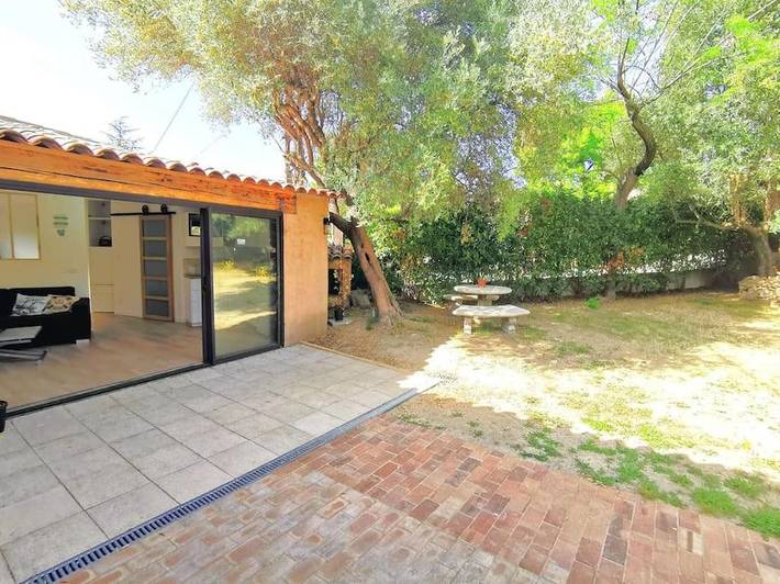 Appartement de vacances pour 4 personnes, avec jardin