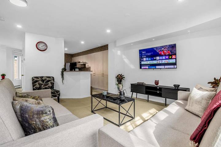 Location de vacances pour 12 personnes, avec terrasse, animaux acceptés à Montréal - 3