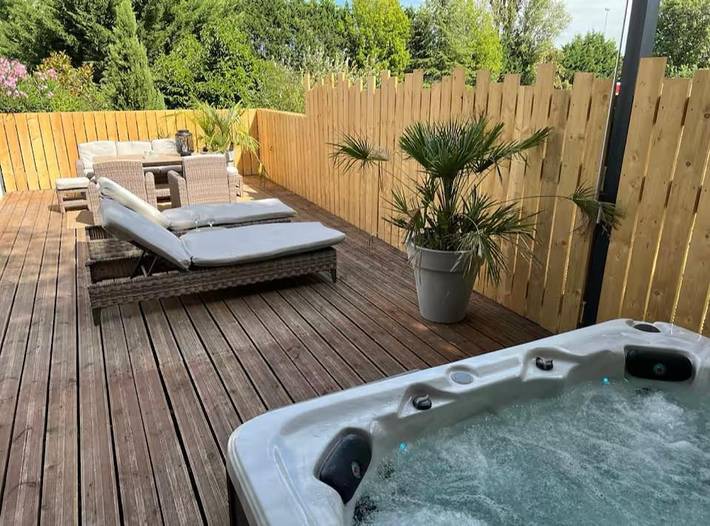 Gîte pour 2 personnes, avec sauna ainsi que jacuzzi et terrasse à Fargues-Saint-Hilaire - 3