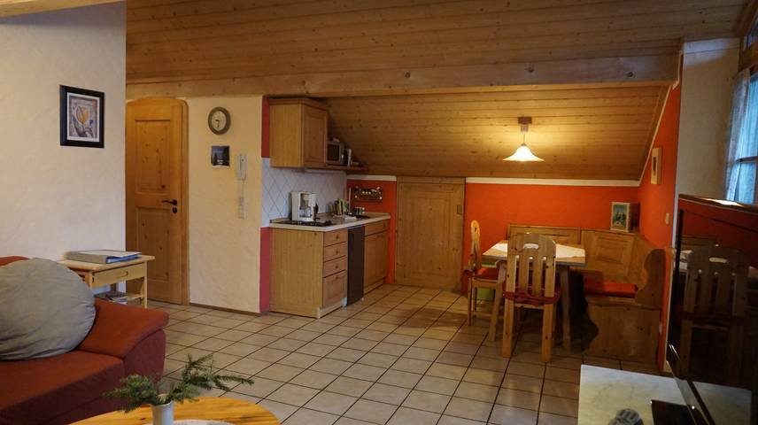 Ganze Ferienwohnung, Ferienwohnung Wingen - Ferienwohnung Wingen, 45qm, 1 sep. Schlafzimmer, Süd- und Ostbalkon im Ortsteil Wiechs in Bad Feilnbach, Alpenland Tegernsee Schliersee