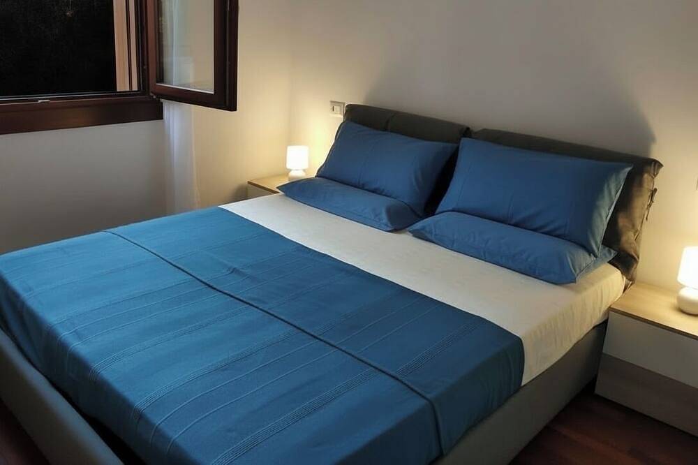 Ganze Wohnung, Wohnung 100 Meter vom Gardasee entfernt in Torri del Benaco, Gardasee-Berge