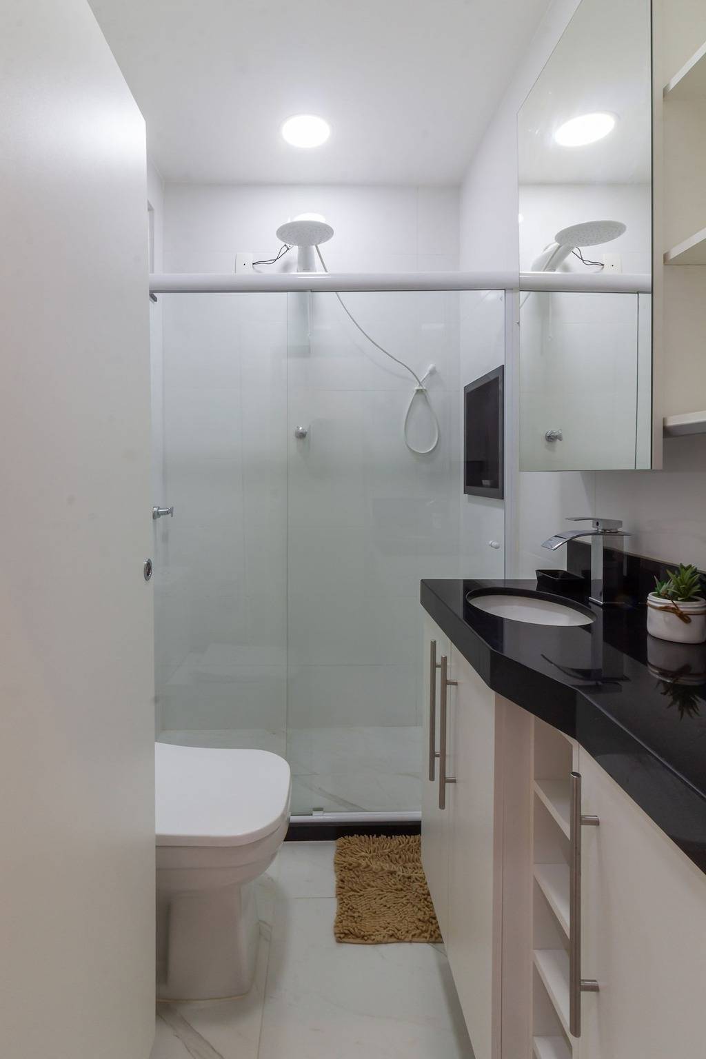 Entire apartment, Just a few steps from Copacabana Beach | Pf512 in Copacabana, Rio de Janeiro