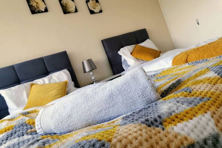 3Bed Full House - Free Parking - Family Friendly! in Wolverhampton, Birmingham e dintorni