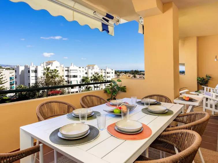 Entire apartment, 4 Pièces 6 Personnes in San Pedro de Alcántara, Marbella