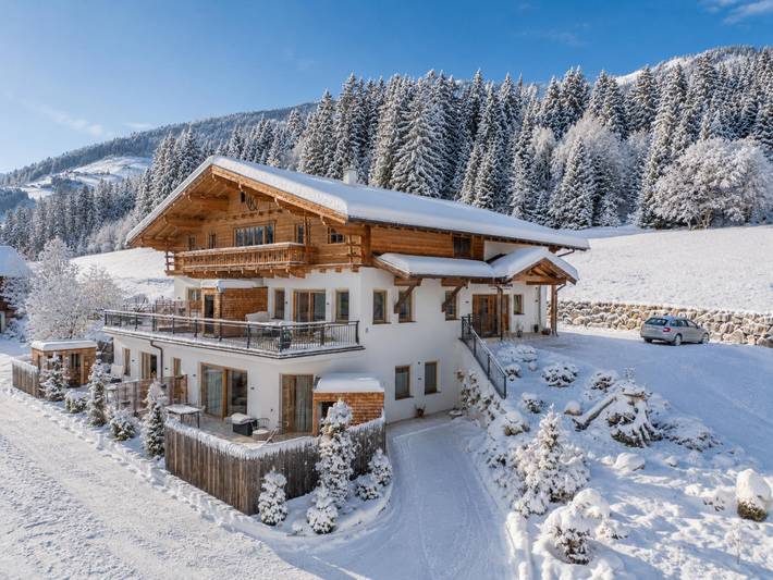 Ferienwohnung für 5 Personen, mit Terrasse und Garten sowie Sauna