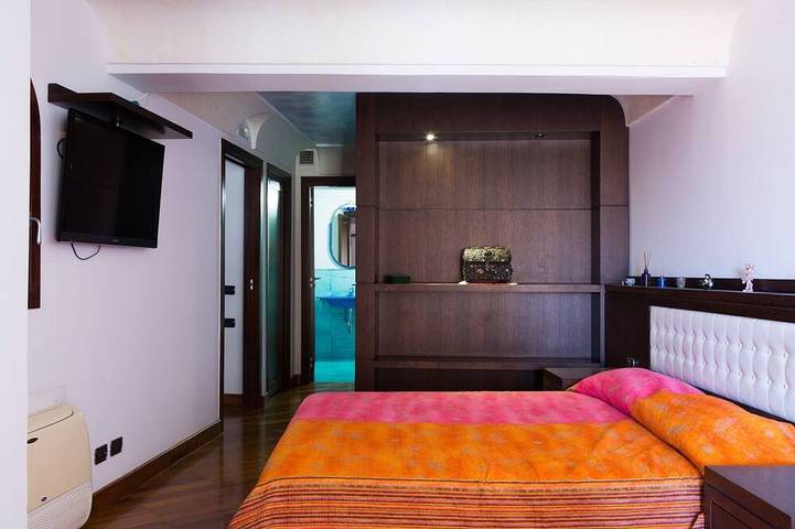The Shipowner's Villa - your retreat with a view and patio in San Michele Salerno, Furore
