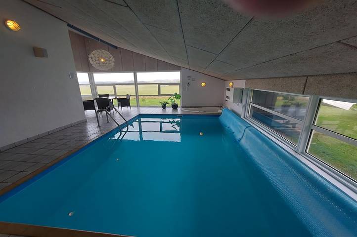 Vakantiehuis voor 8 personen, with Whirlpool and Terras as well as Tuin and Sauna in Ebeltoft