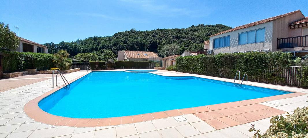 Location de vacances pour 2 personnes, avec jardin à Villeneuve-Loubet