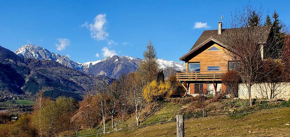 Chambre d’hôte pour 4 personnes, avec jardin et piscine ainsi que sauna et jacuzzi dans Hautes-Alpe - 2