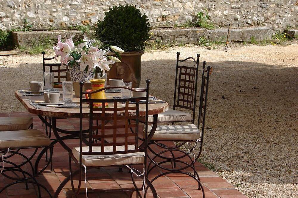 \"Clos Saint Joseph\" l'ecole  6 personnes in Vallon-Pont-d'Arc, Gorges de l’Ardèche