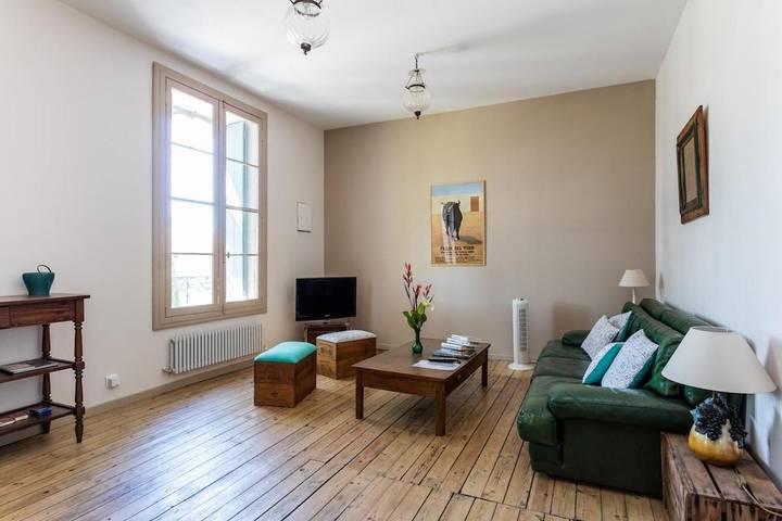 Gîte pour 5 personnes, avec balcon et vue à Adissan