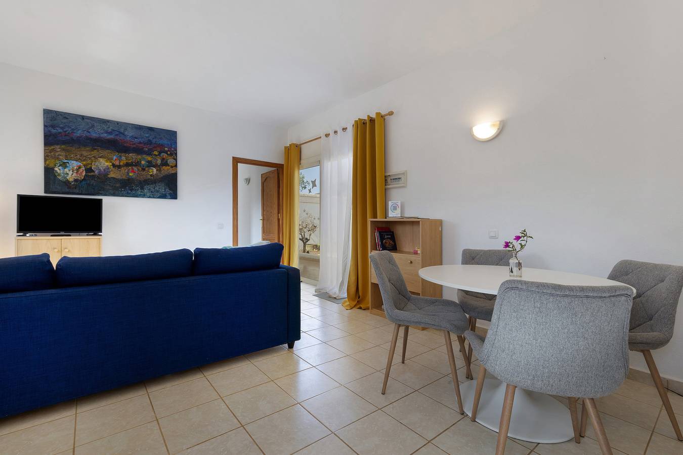 Vacation Home "La Finca Las Estrellas" with Mountain View, Garden & Wi-Fi in Tuineje, Fuerteventura