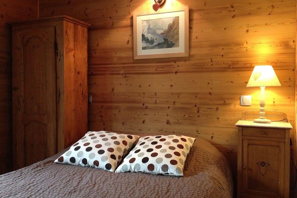Appartement entier, Dans magnifique chalet, grand appartement, vue montagne, jardin, terrasse, sauna in Les Gets, Les Portes du Soleil
