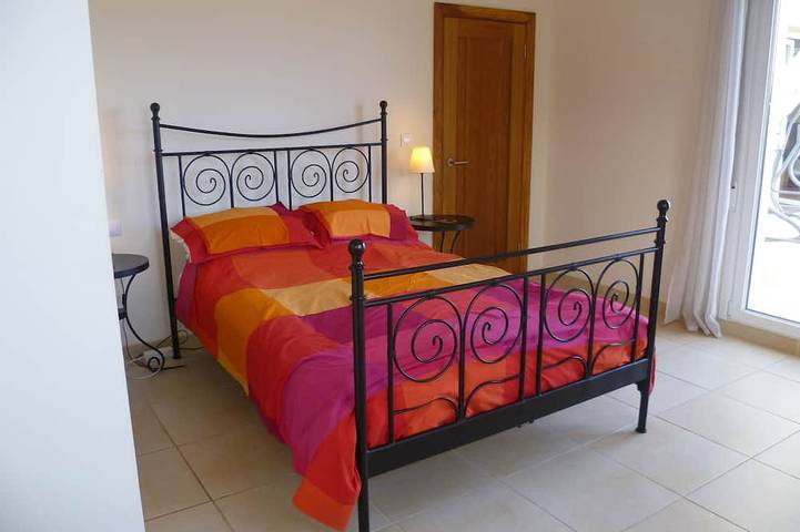 Location de vacances pour 7 personnes, avec terrasse et jardin à Parcent - 2