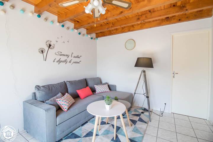 Gîte pour 4 personnes, avec jardin, animaux acceptés à Saint-Sauves-d'Auvergne - 3