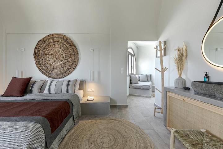 Location de vacances pour 2 personnes, avec vue ainsi que jardin et piscine à Megalochori - 4