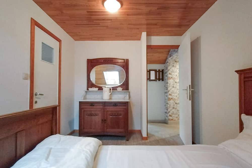 5 bedroom stunning home in Rochehaut in Bouillon, Neufchâteau region