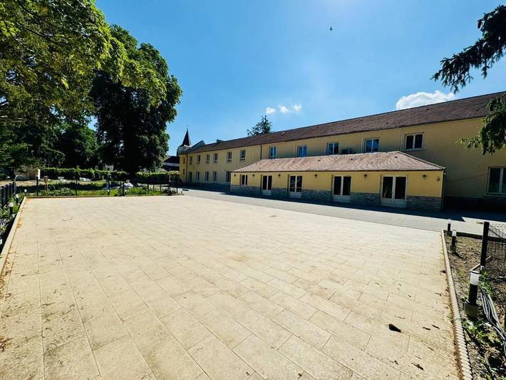 Chambre d’hôte pour 2 personnes, avec terrasse ainsi que vue et jardin