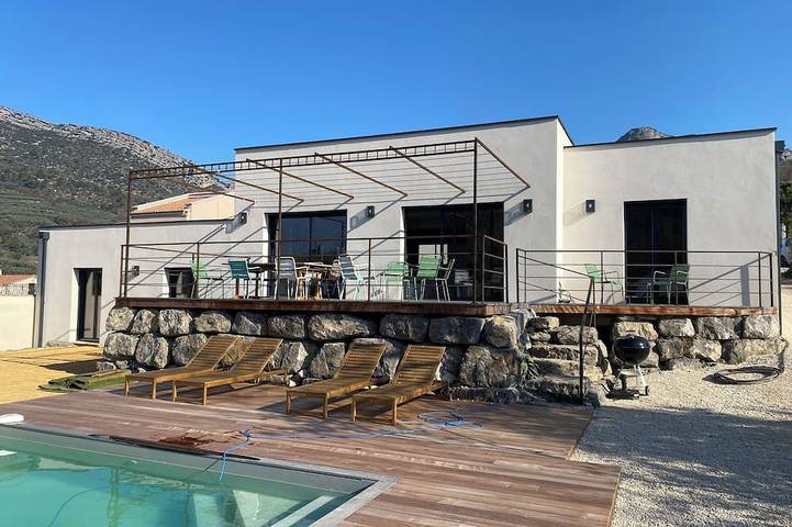 Chalet para 10 personas, con jardín y terraza - 1