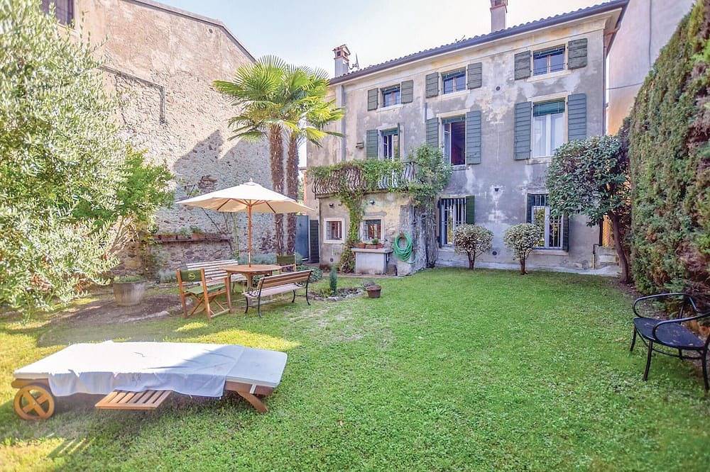 Prachtig huis in pacengo di lazise vr in Lazise, Garda Bergen
