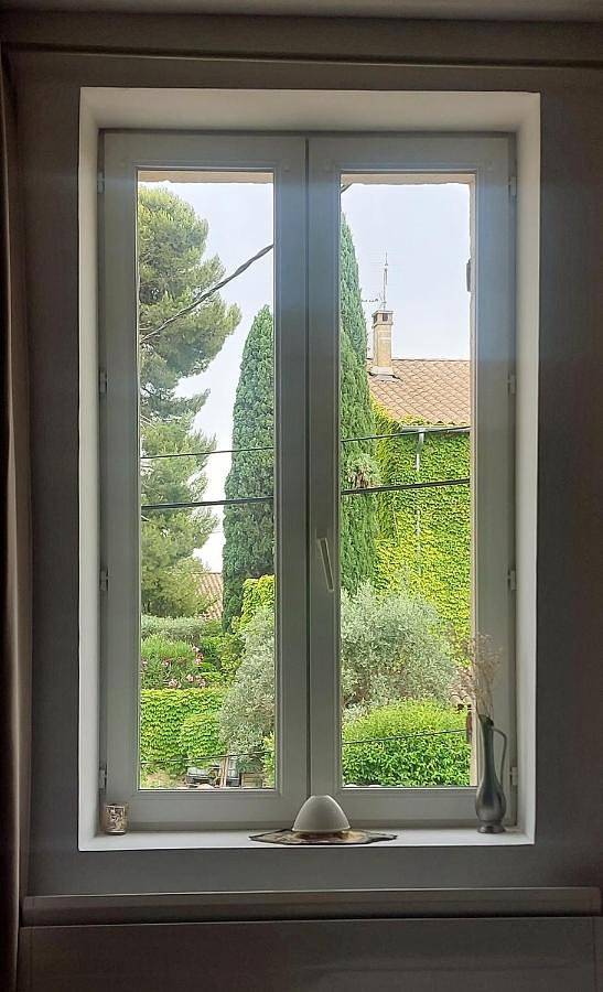 Chambre d’hôte pour 2 personnes, avec Terrasse et Vue à Saint-Saturnin-lès-Avignon - 4
