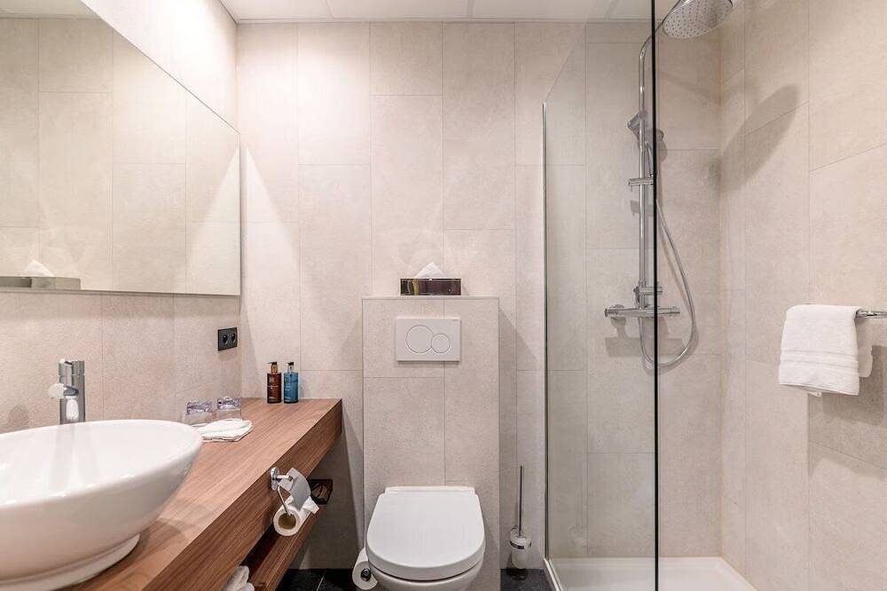 Modern Stay in Flemish Ardennes, Ideal for Cyclists | 3 Units | Bike Storage in Oudenaarde, Oost-Vlaanderen