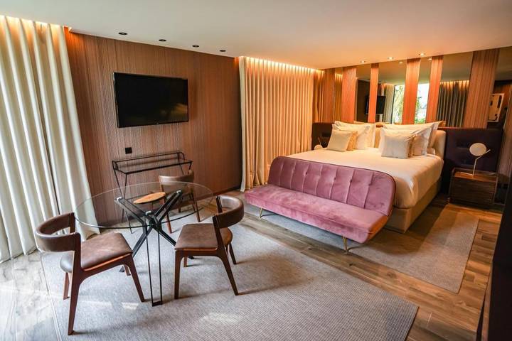 Hôtel pour 2 personnes, avec piscine ainsi que jardin et jacuzzi dans Santo Tirso - 3