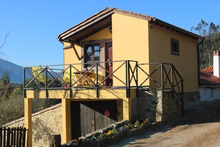 Casa de férias para 4 pessoas, com Varanda e Terraço e ainda Jardim and Piscina em Lousã
