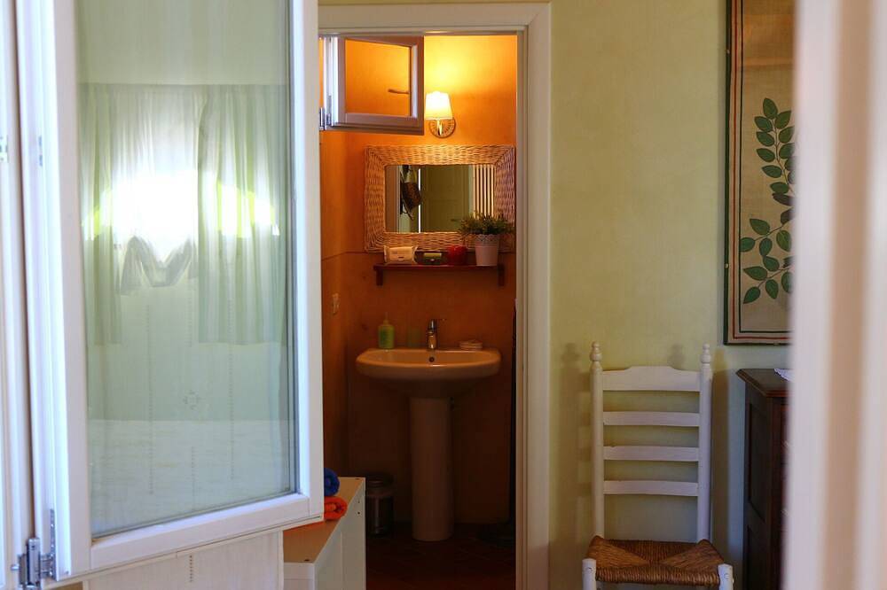 Ferienhaus zwischen Pisa und Lucca 4 Betten Garten Parkplatz Wi-Fi in Pisa, Italienische Riviera