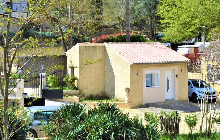 Cottage pour 5 personnes, avec piscine, adapté aux familles à Mornas