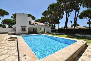 Chalet para 6 Personas en Campo de Golf Campano, Chiclana de la Frontera, Foto 1