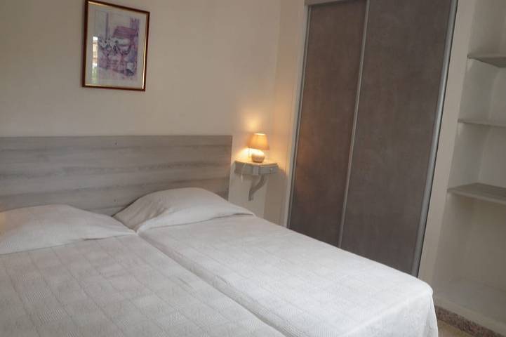 La Escala: Ferienhaus - 5   Räume - 8/10   Personen in l'Escala, Oberampurien