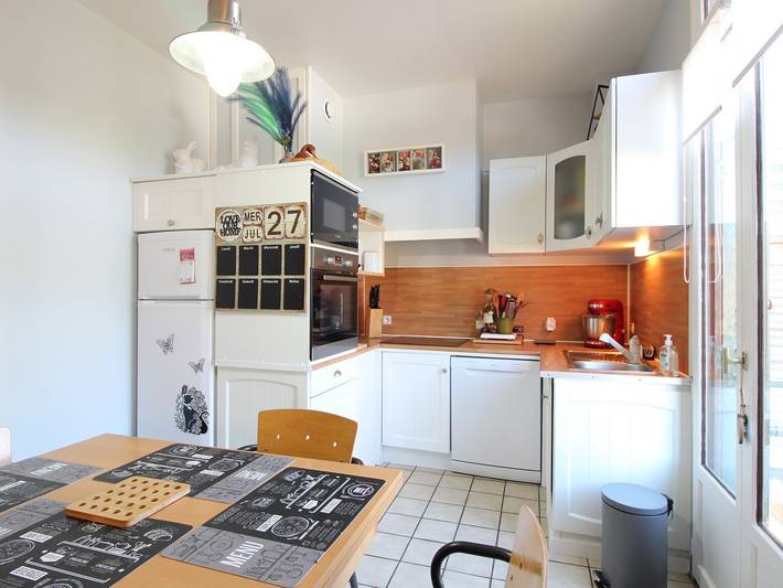 Appartement entier, Appartement T3 proche centre La Bourboule avec terrasse in La Bourboule, Parc naturel régional des Volcans d'Auvergne