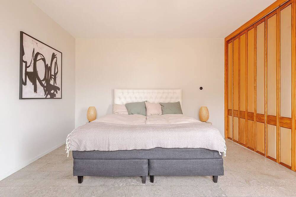 Ganze Wohnung, Spacious & Elegant: 180Sqm 5Br Apt • Iconic Östermalm View - Sleeps 10 in Östermalms stadsdelsområde, Stockholm