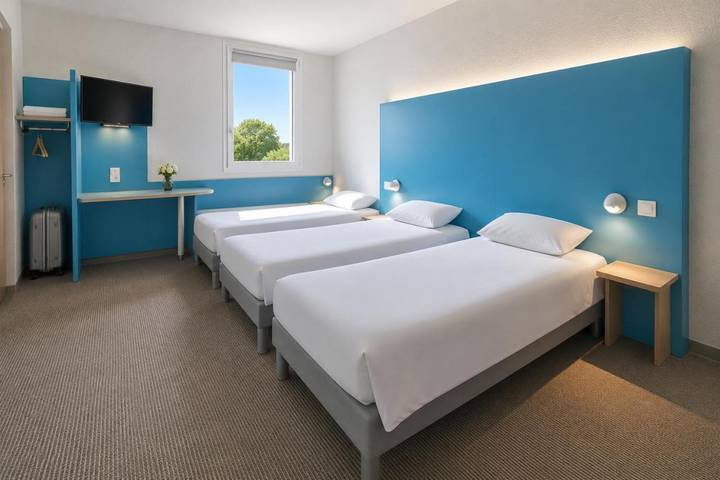 Hôtel pour 2 personnes, avec terrasse à Villejust - 4